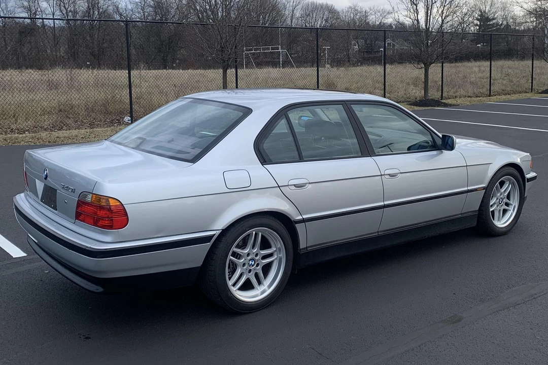 2000 BMW E38 7 Series - Image 12 of 31