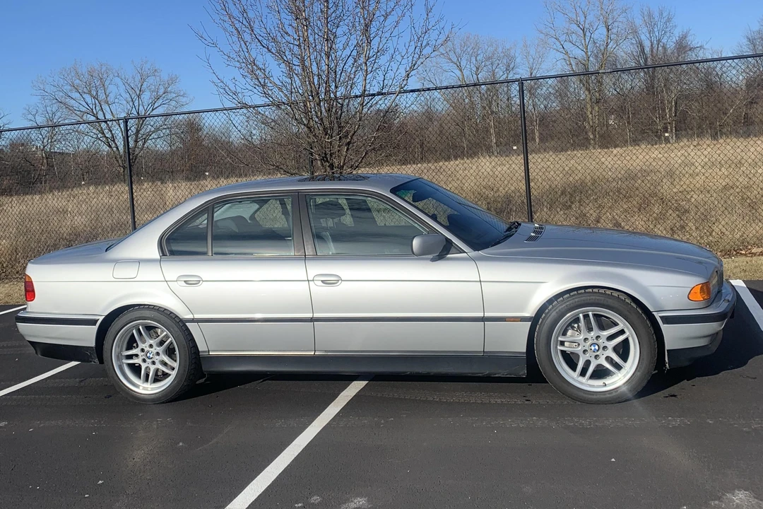 2000 BMW E38 7 Series - Image 14 of 31