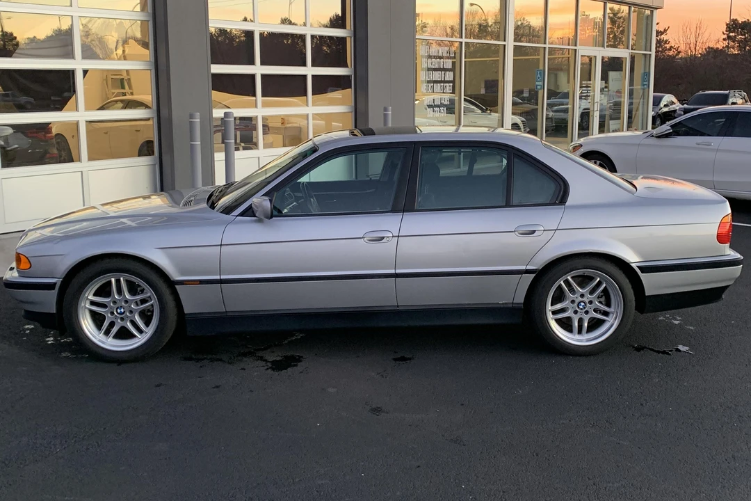 2000 BMW E38 7 Series - Image 3 of 31