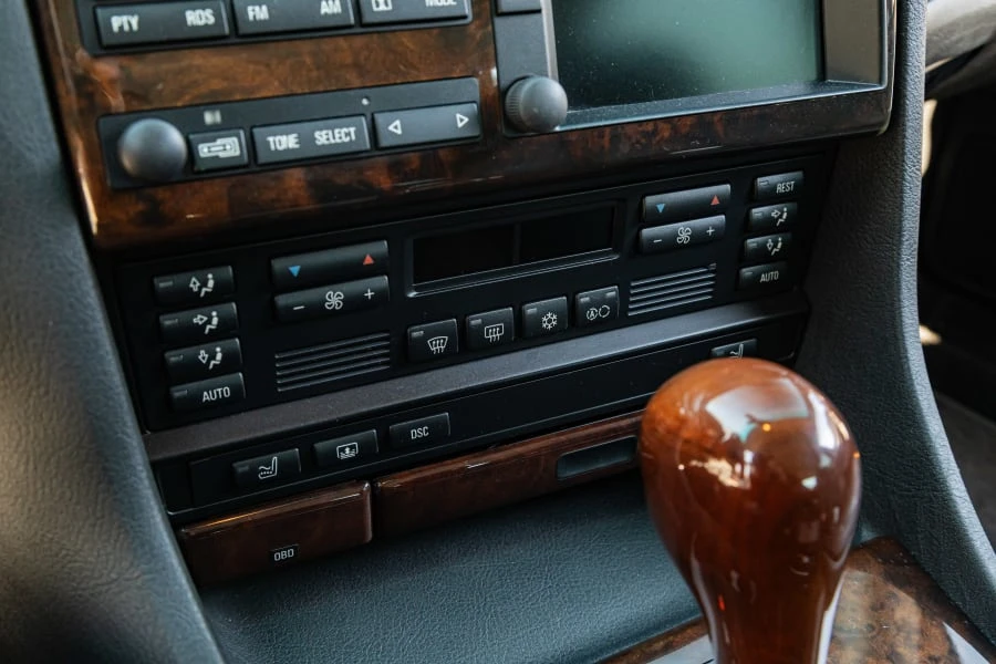 2000 BMW E38 7 Series - Image 22 of 30