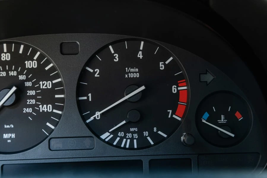 2000 BMW E38 7 Series - Image 16 of 30