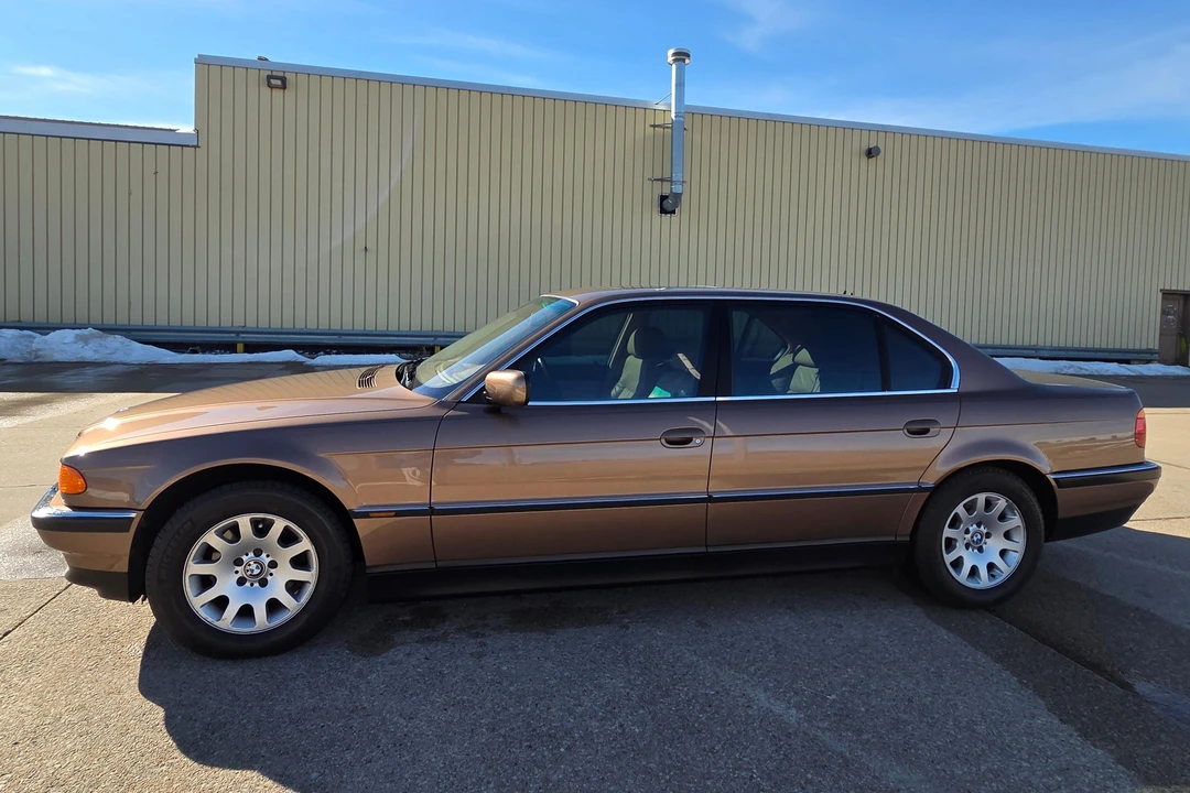 2000 BMW E38 7 Series - Image 3 of 31