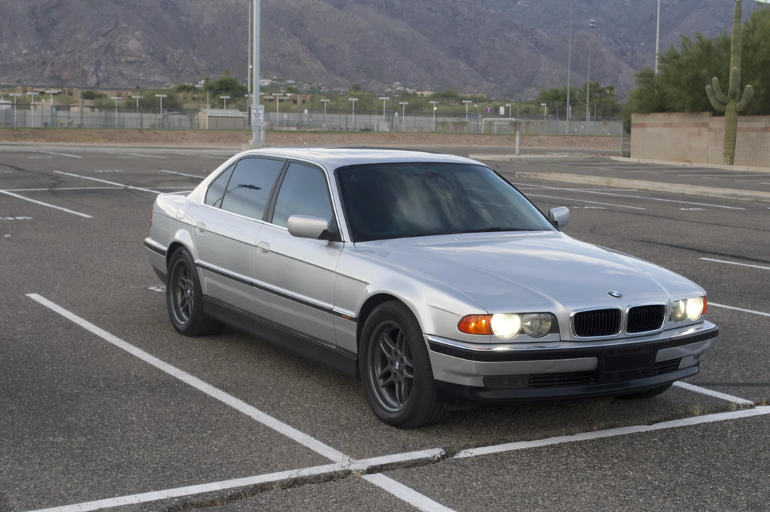 2000 BMW E38 7 Series - Image 28 of 31