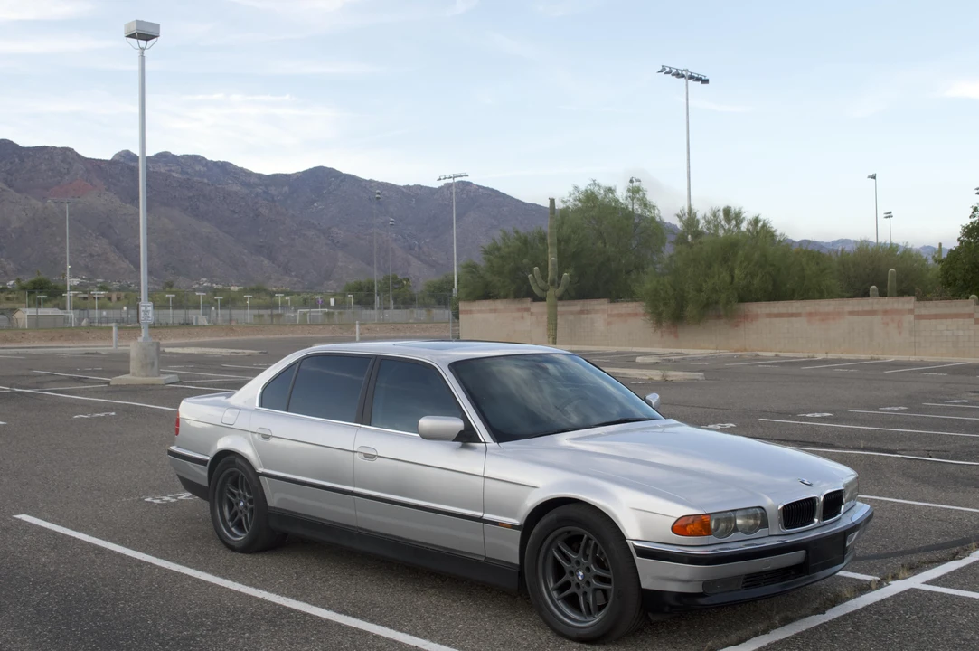 2000 BMW E38 7 Series - Image 25 of 31