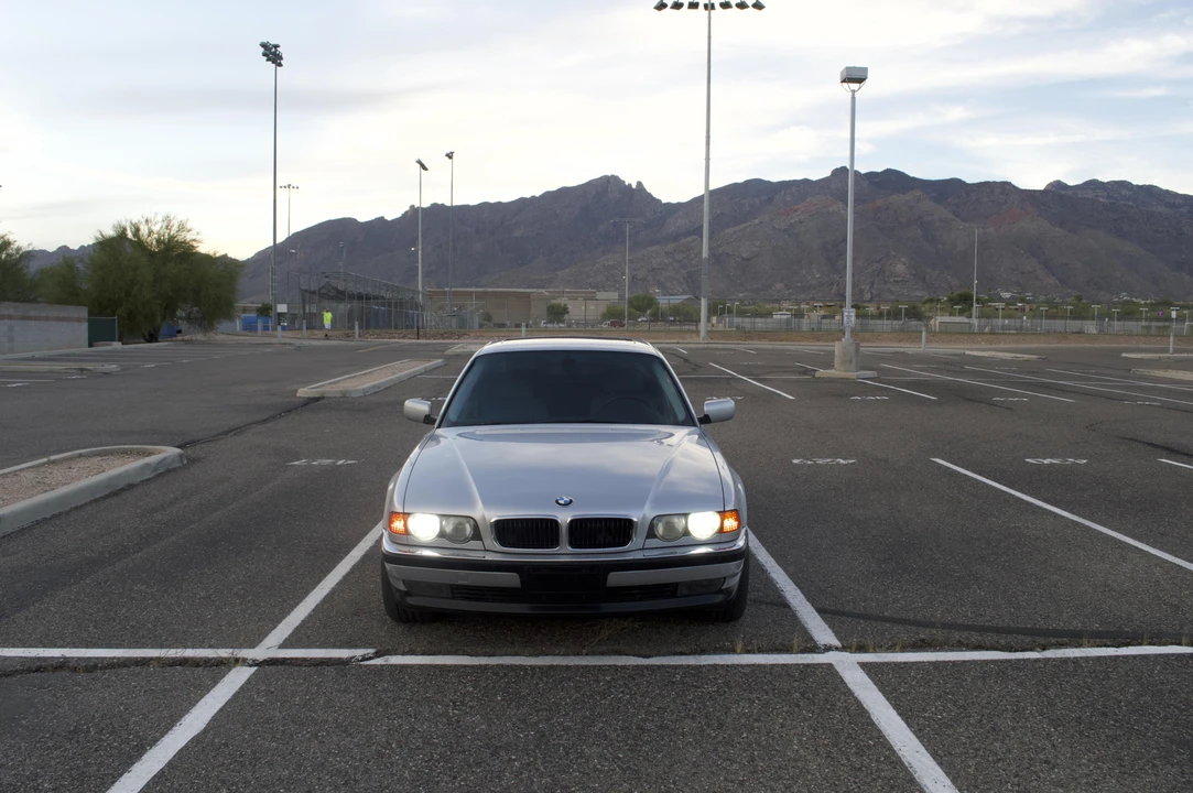 2000 BMW E38 7 Series - Image 8 of 31