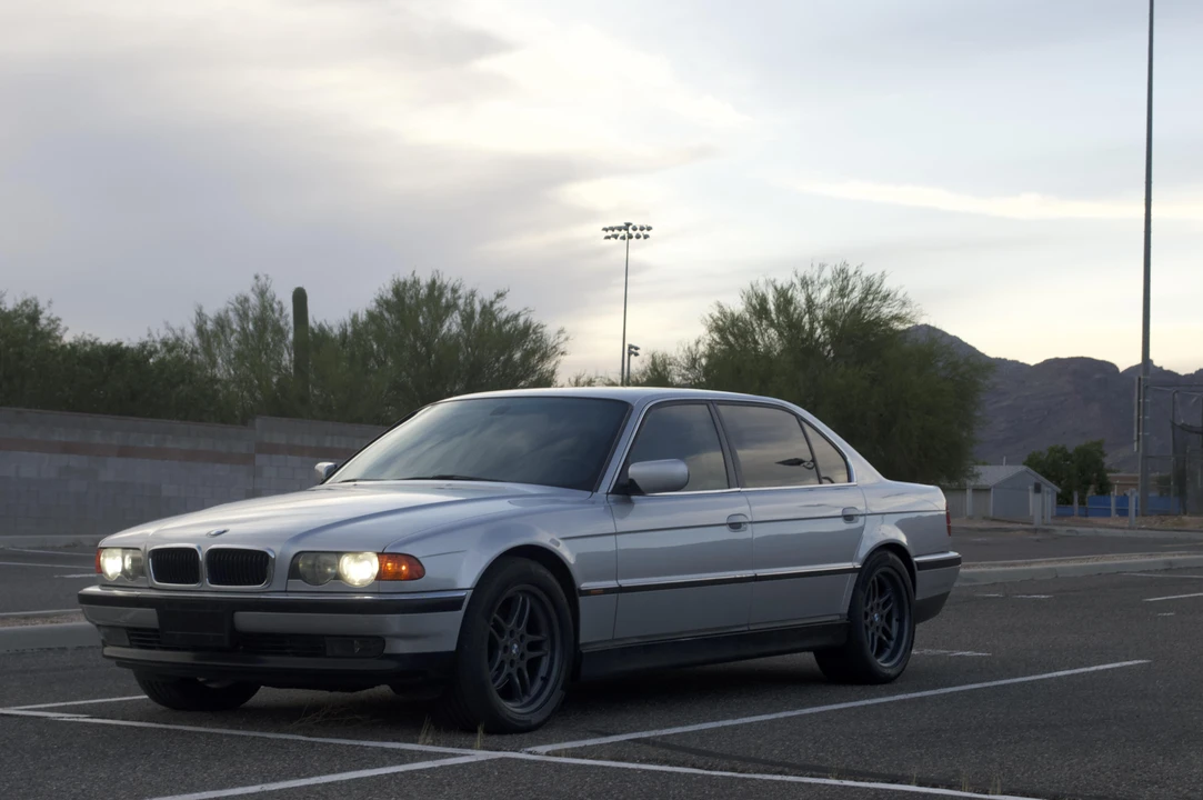 2000 BMW E38 7 Series - Image 13 of 31