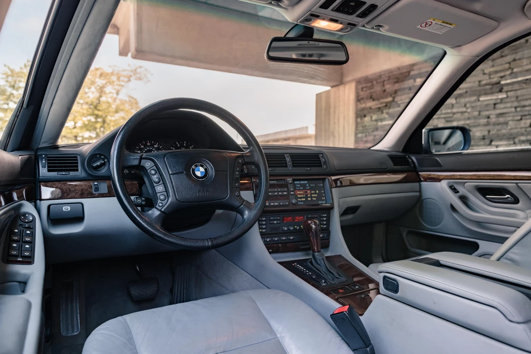 2000 BMW E38 7 Series - Image 18 of 31