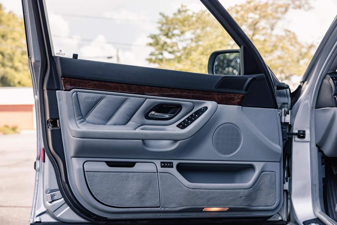 2000 BMW E38 7 Series - Image 31 of 31