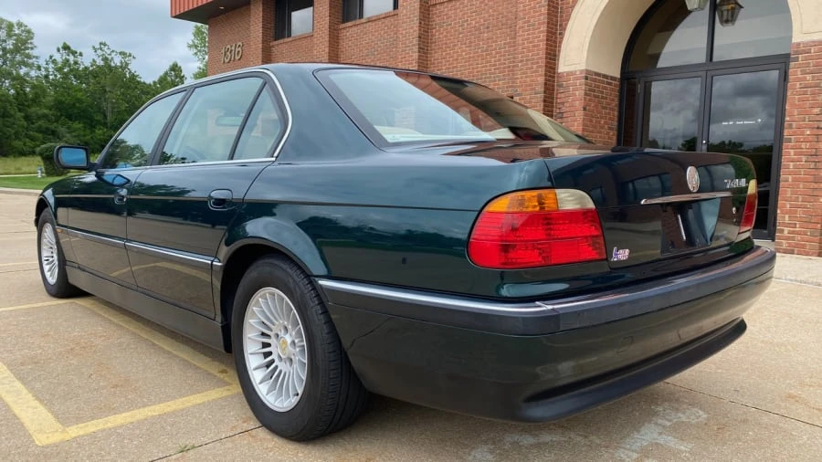 2000 BMW E38 7 Series - Image 3 of 19