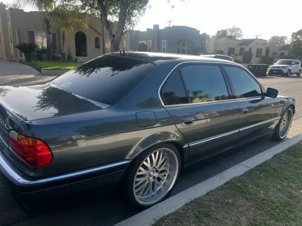 2000 BMW E38 750i & 750iL Sedan - Image 2 of 16