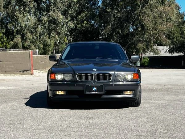 2000 BMW E38 750i & 750iL Sedan - Image 13 of 16