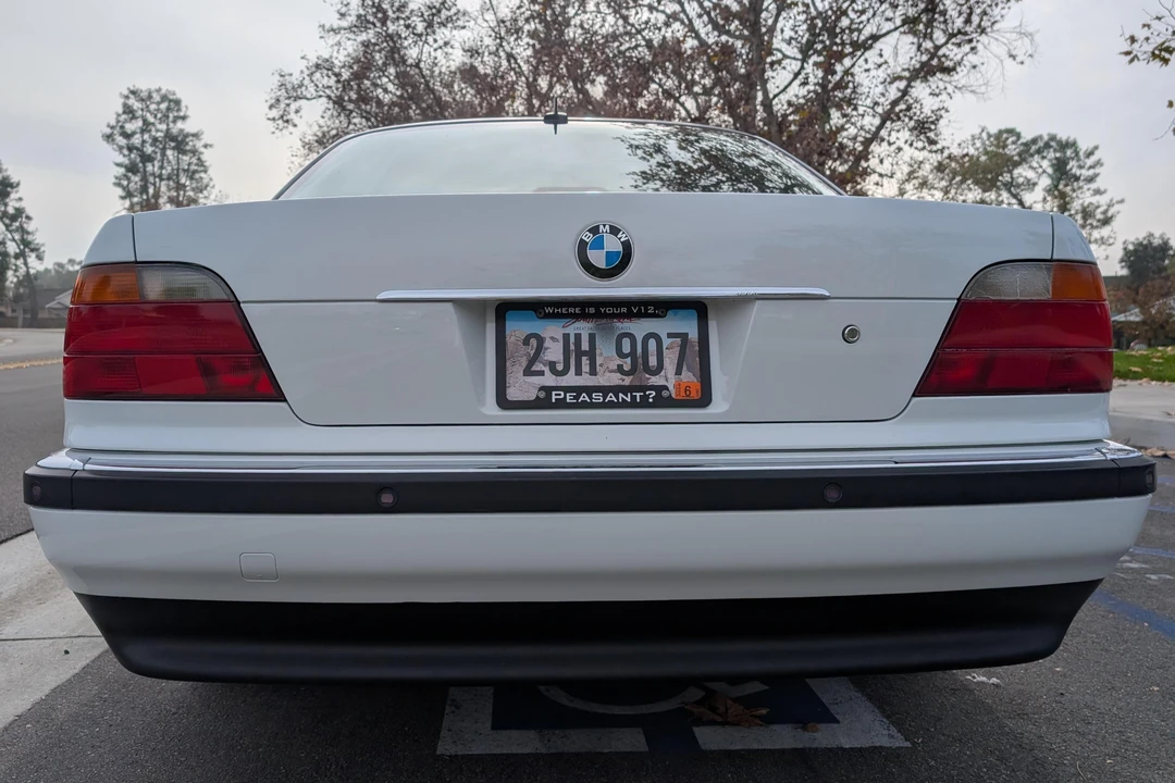 2000 BMW E38 750i & 750iL Sedan - Image 5 of 31