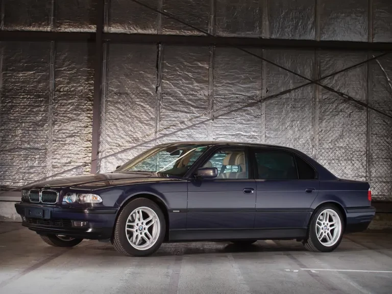 2000 BMW E38 750i & 750iL Sedan - Image 2 of 8