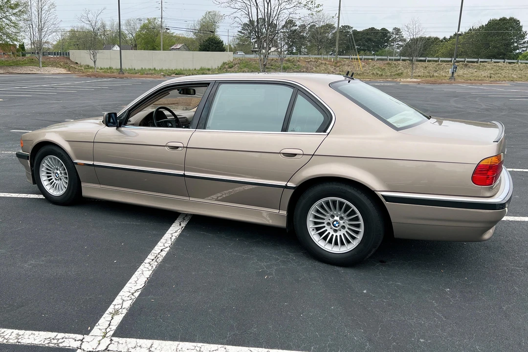 2000 BMW E38 750i & 750iL Sedan - Image 3 of 6