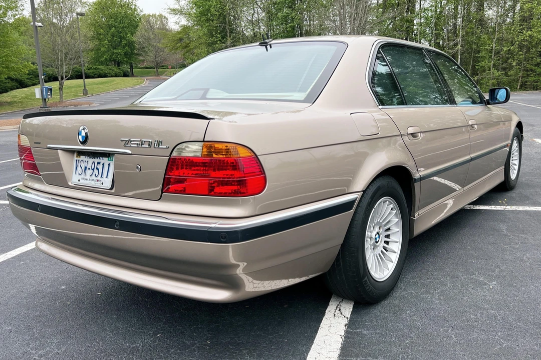 2000 BMW E38 750i & 750iL Sedan - Image 4 of 6
