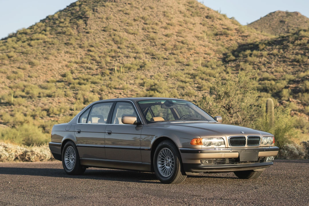 2000 BMW E38 750i & 750iL Sedan - Image 11 of 31