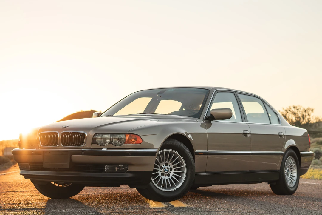 2000 BMW E38 750i & 750iL Sedan - Image 4 of 31