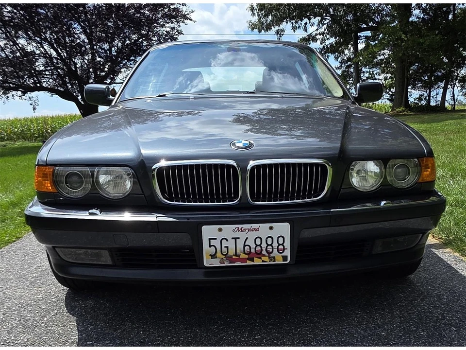 2000 BMW E38 750i & 750iL Sedan - Image 5 of 31