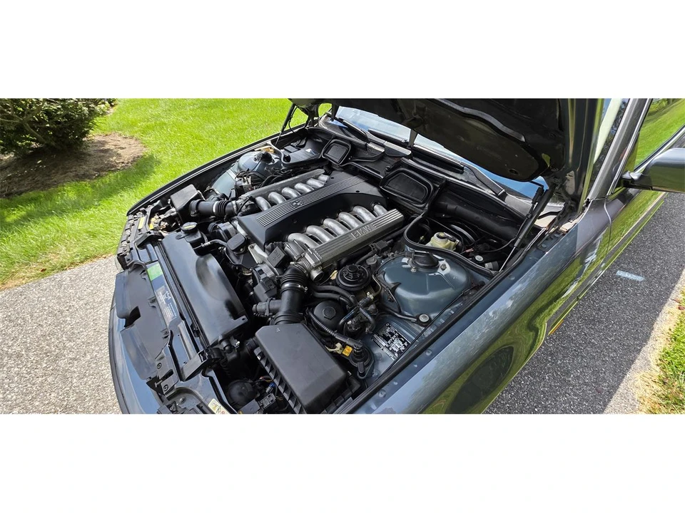 2000 BMW E38 750i & 750iL Sedan - Image 19 of 31
