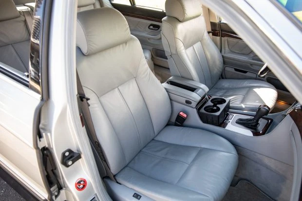 2000 BMW E38 750i & 750iL Sedan - Image 4 of 7