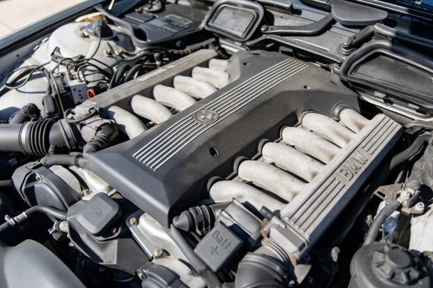 2000 BMW E38 750i & 750iL Sedan - Image 6 of 7