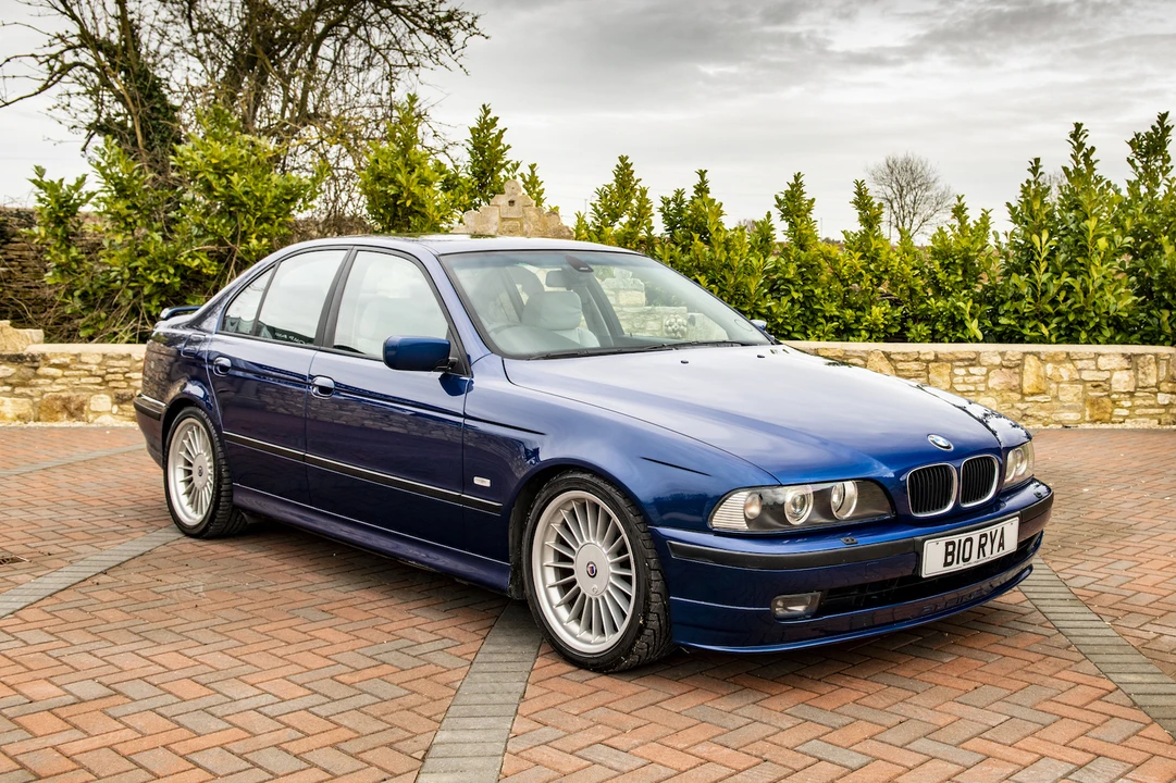2000 BMW Alpina B10 - Image 2 of 31