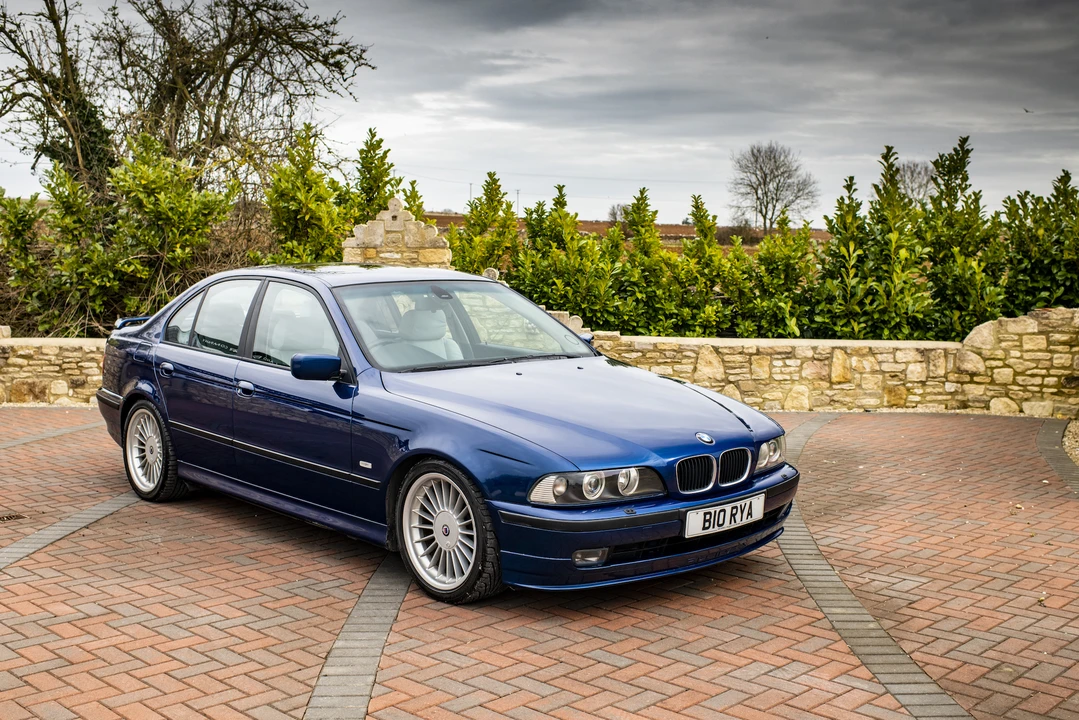 2000 BMW Alpina B10 - Image 8 of 31