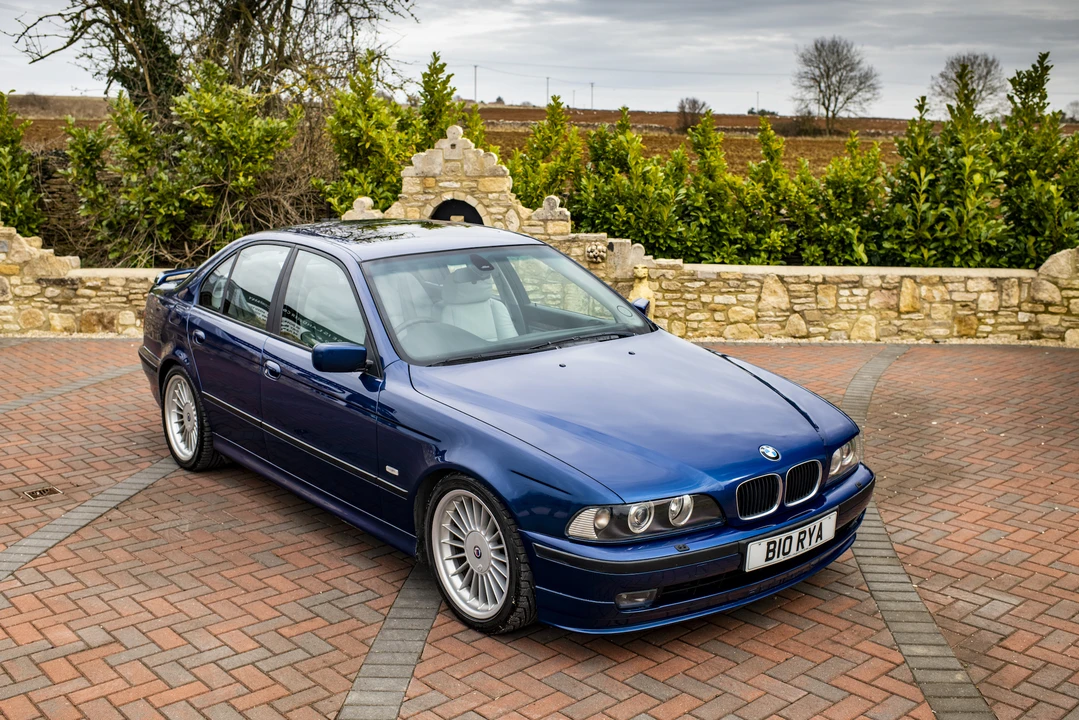 2000 BMW Alpina B10 - Image 9 of 31