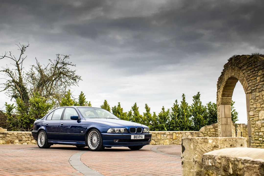 2000 BMW Alpina B10 - Image 10 of 31