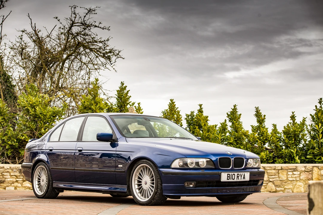 2000 BMW Alpina B10 - Image 17 of 31