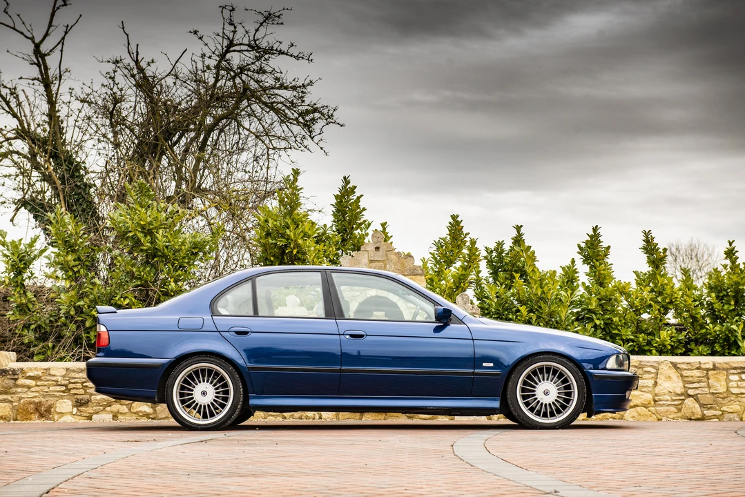2000 BMW Alpina B10 - Image 16 of 31
