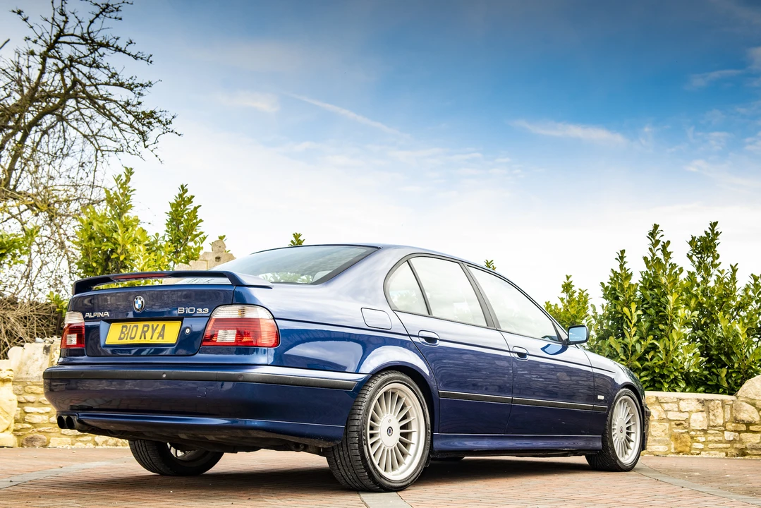 2000 BMW Alpina B10 - Image 19 of 31