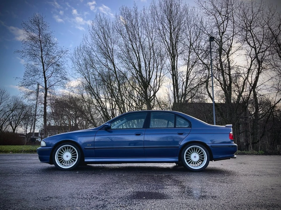 2000 BMW Alpina B10 - Image 2 of 30