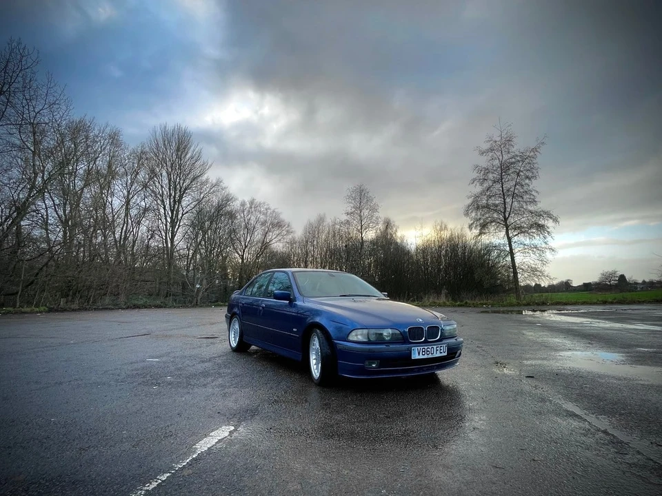 2000 BMW Alpina B10 - Image 17 of 30