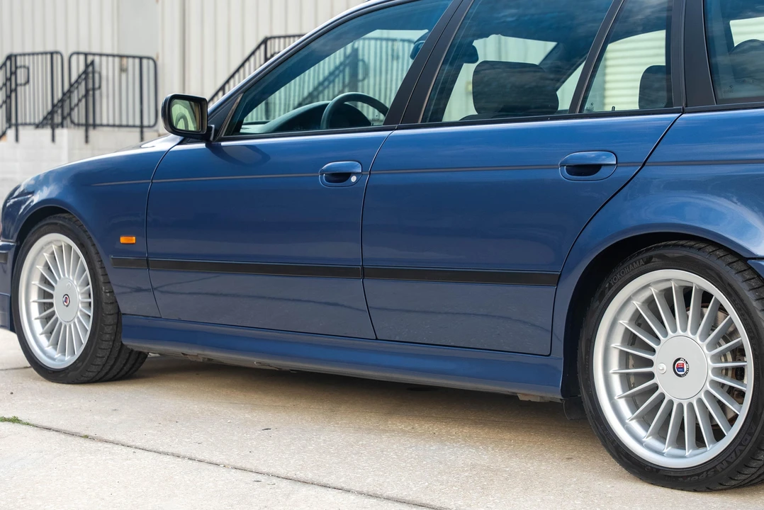 2000 BMW Alpina B10 - Image 29 of 31