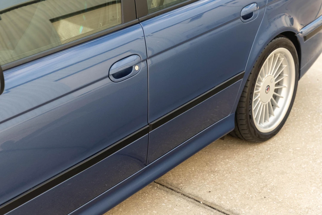 2000 BMW Alpina B10 - Image 27 of 31