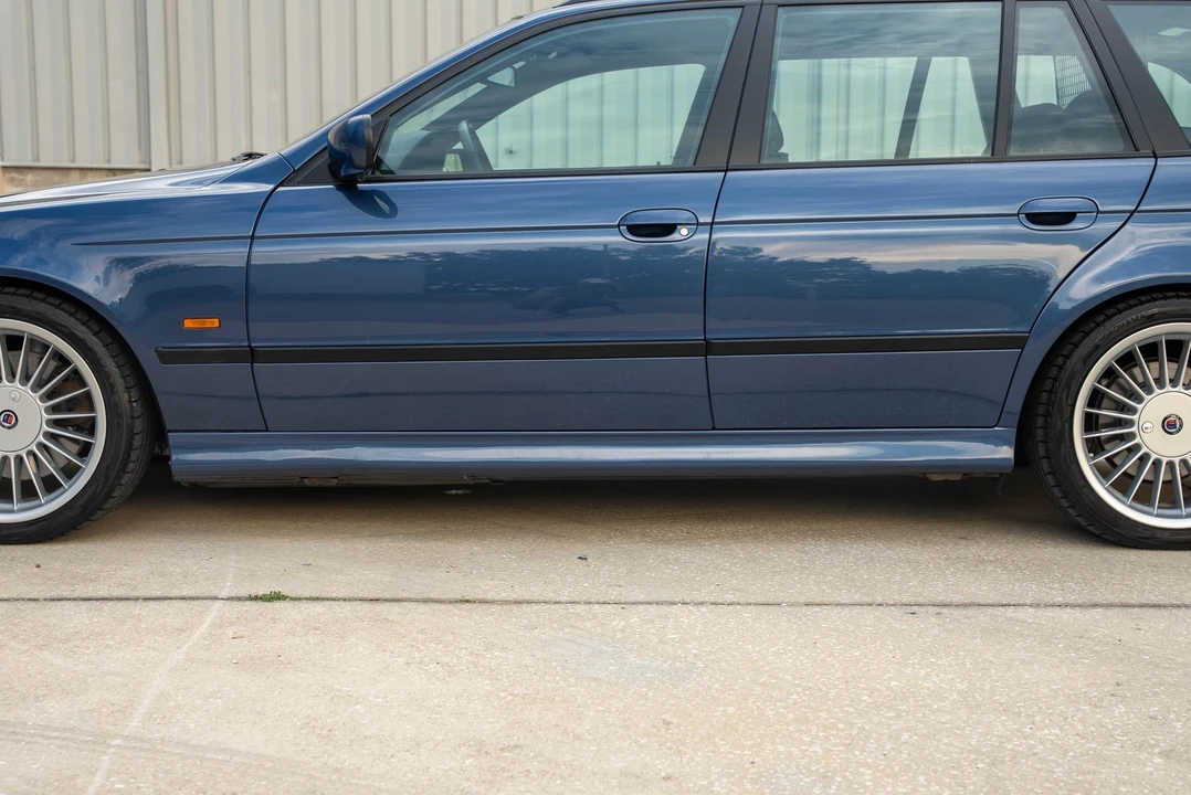 2000 BMW Alpina B10 - Image 28 of 31