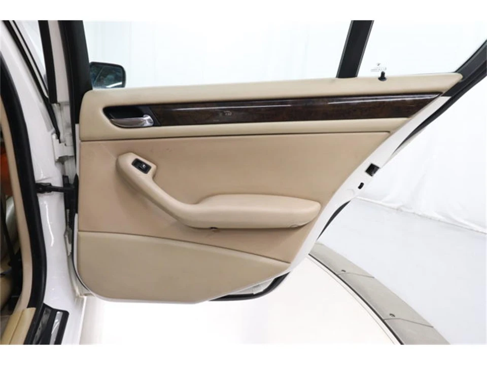 2000 BMW Alpina B3 - Image 21 of 31
