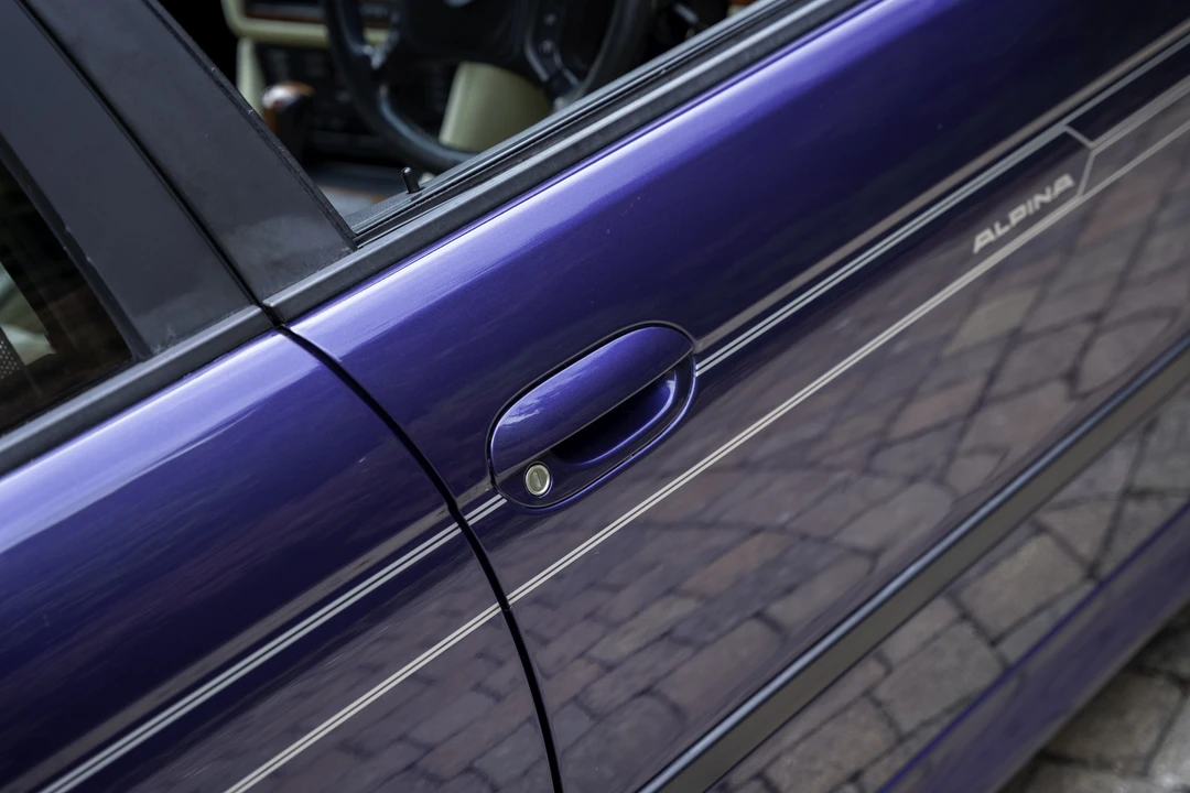 2000 BMW Alpina B10 - Image 26 of 31