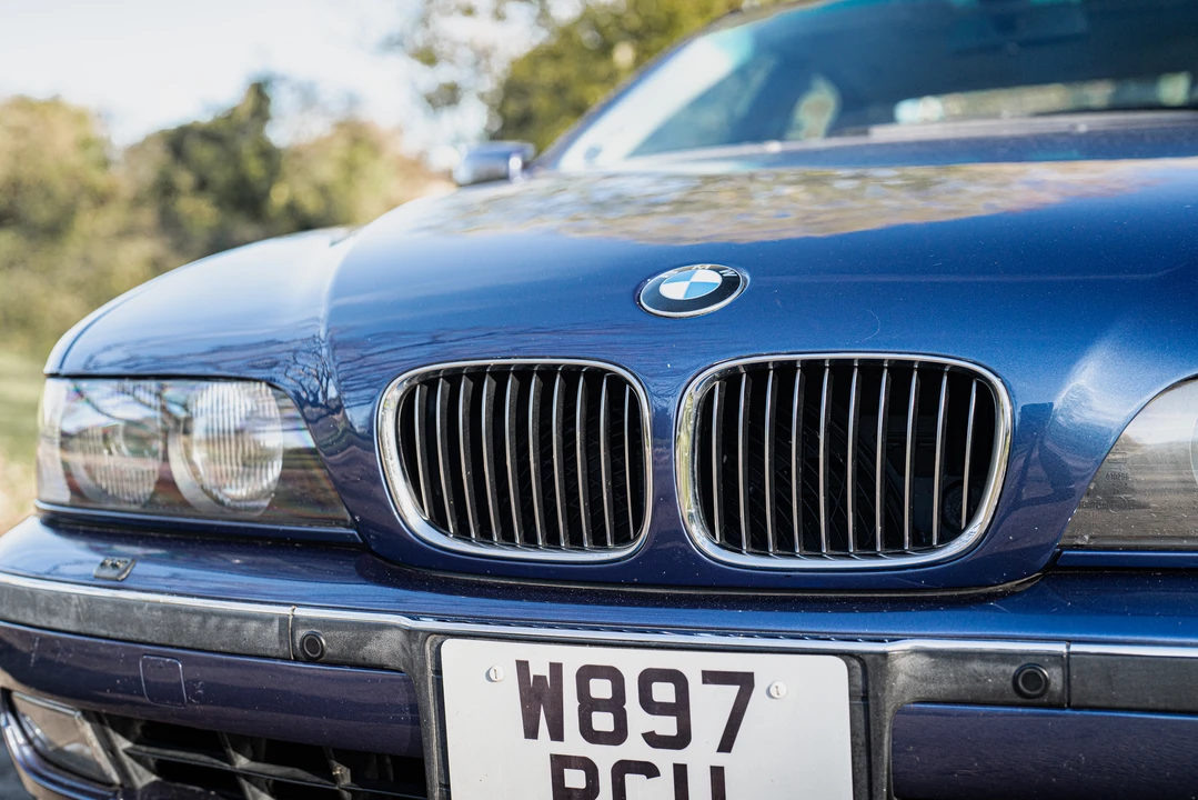 2000 BMW Alpina B10 - Image 28 of 31