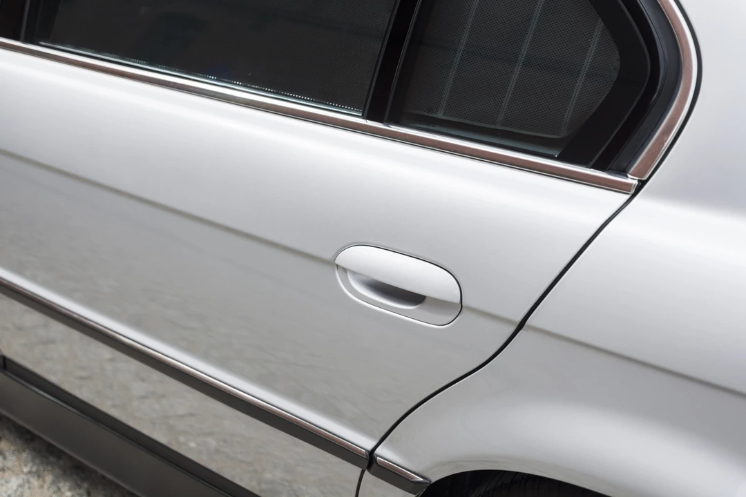 2000 BMW E38 750i & 750iL Sedan - Image 22 of 31