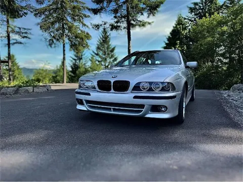 2000 BMW 528i E39