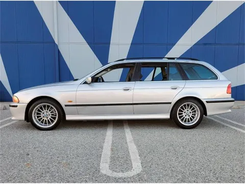 2000 BMW 528i Touring
