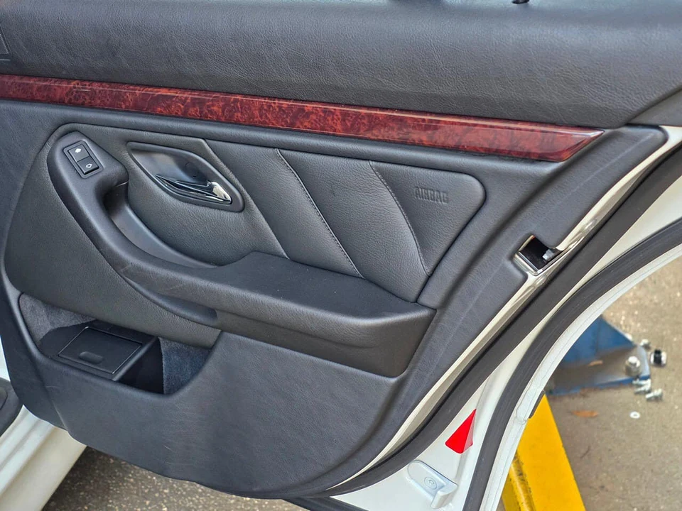 2000 BMW E39 5 Series - Image 29 of 31