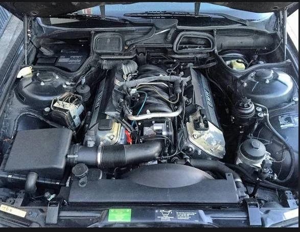2000 BMW E39 540i - Image 5 of 5