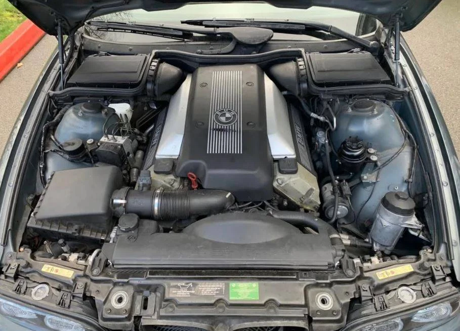 2000 BMW E39 540i - Image 18 of 22