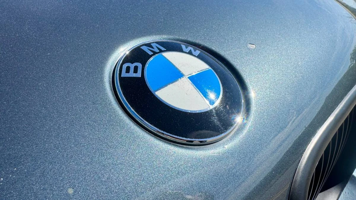 2000 BMW E39 540i - Image 16 of 17