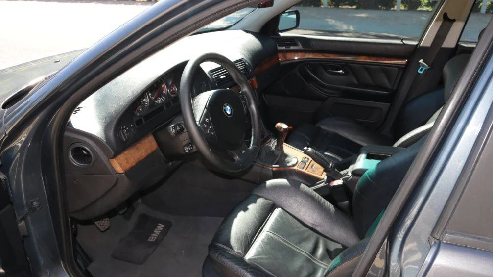 2000 BMW E39 540i - Image 9 of 22