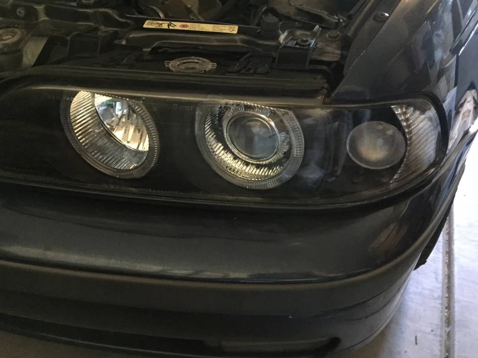 2000 BMW E39 540i - Image 9 of 12
