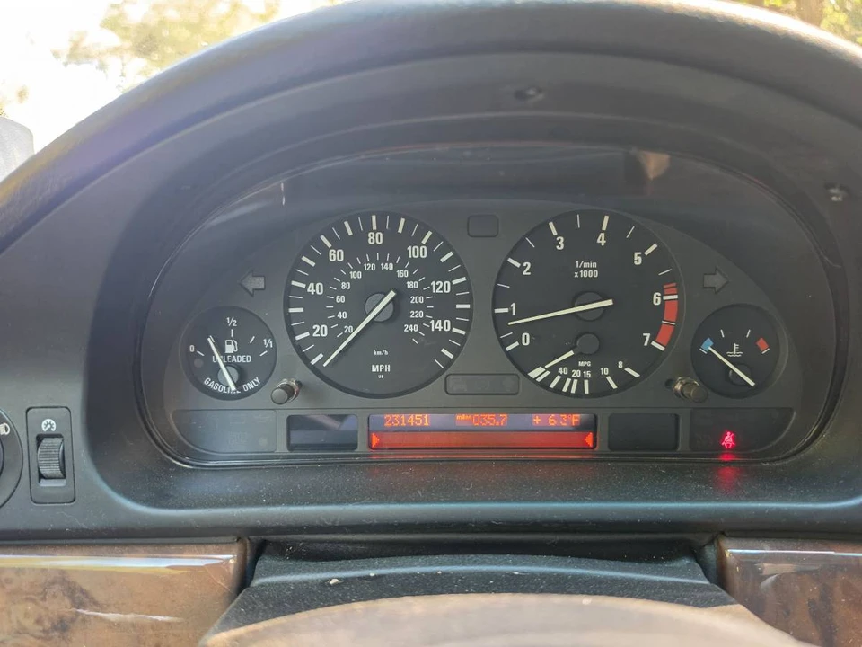 2000 BMW E39 540i - Image 8 of 12